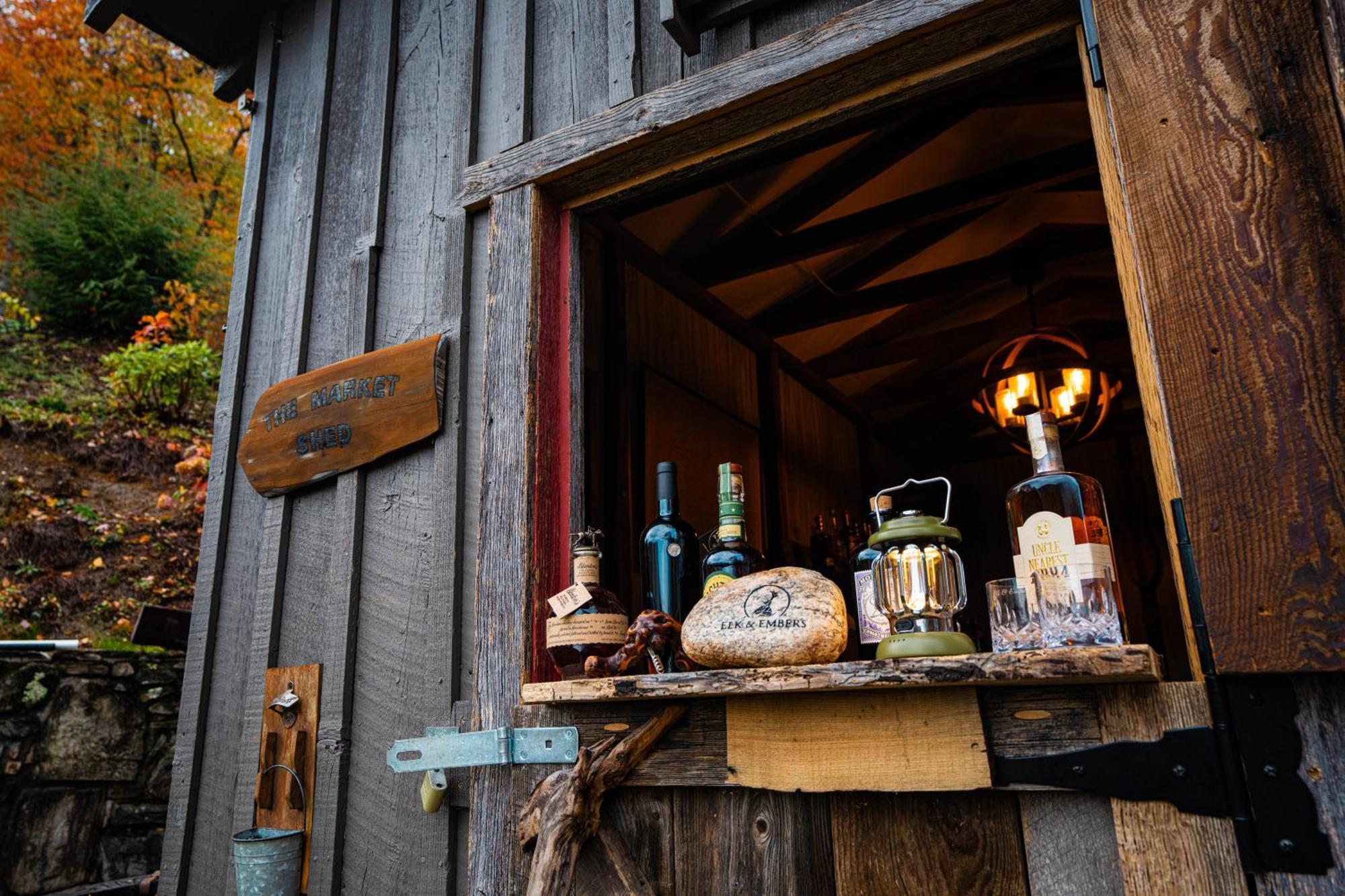 Elk & Embers Mountain Hideaway Hotel Waynesville Exterior photo